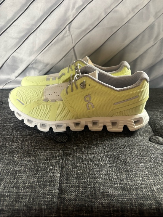 On Clouds Shoes - On cloud Neon Yellow